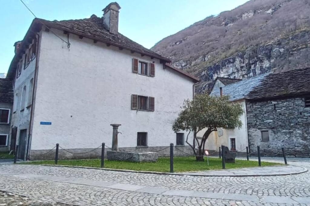 CevioArmonia Edificio Storico Del 1563.アパートメント エクステリア 写真
