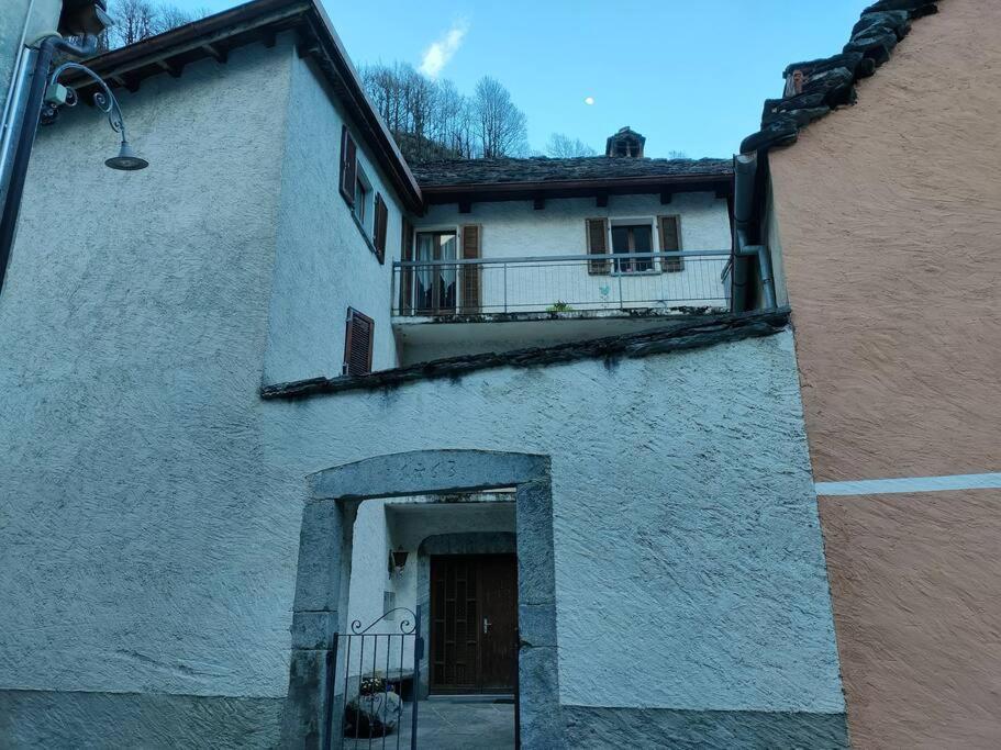 CevioArmonia Edificio Storico Del 1563.アパートメント エクステリア 写真